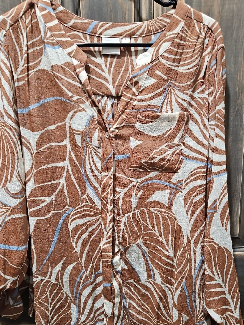 Zac & Rachel Brown and White Leaf-Print Top